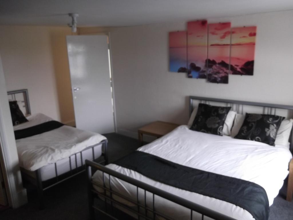 The Plough Bicester Room photo